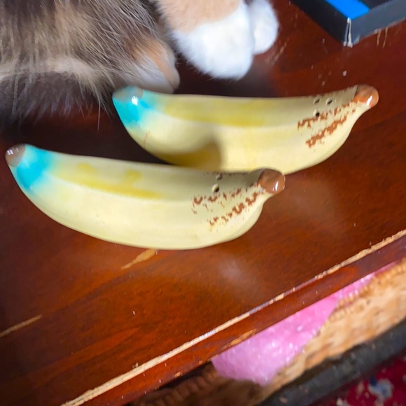 Other - Vtg banana Salt and Pepper Shakers